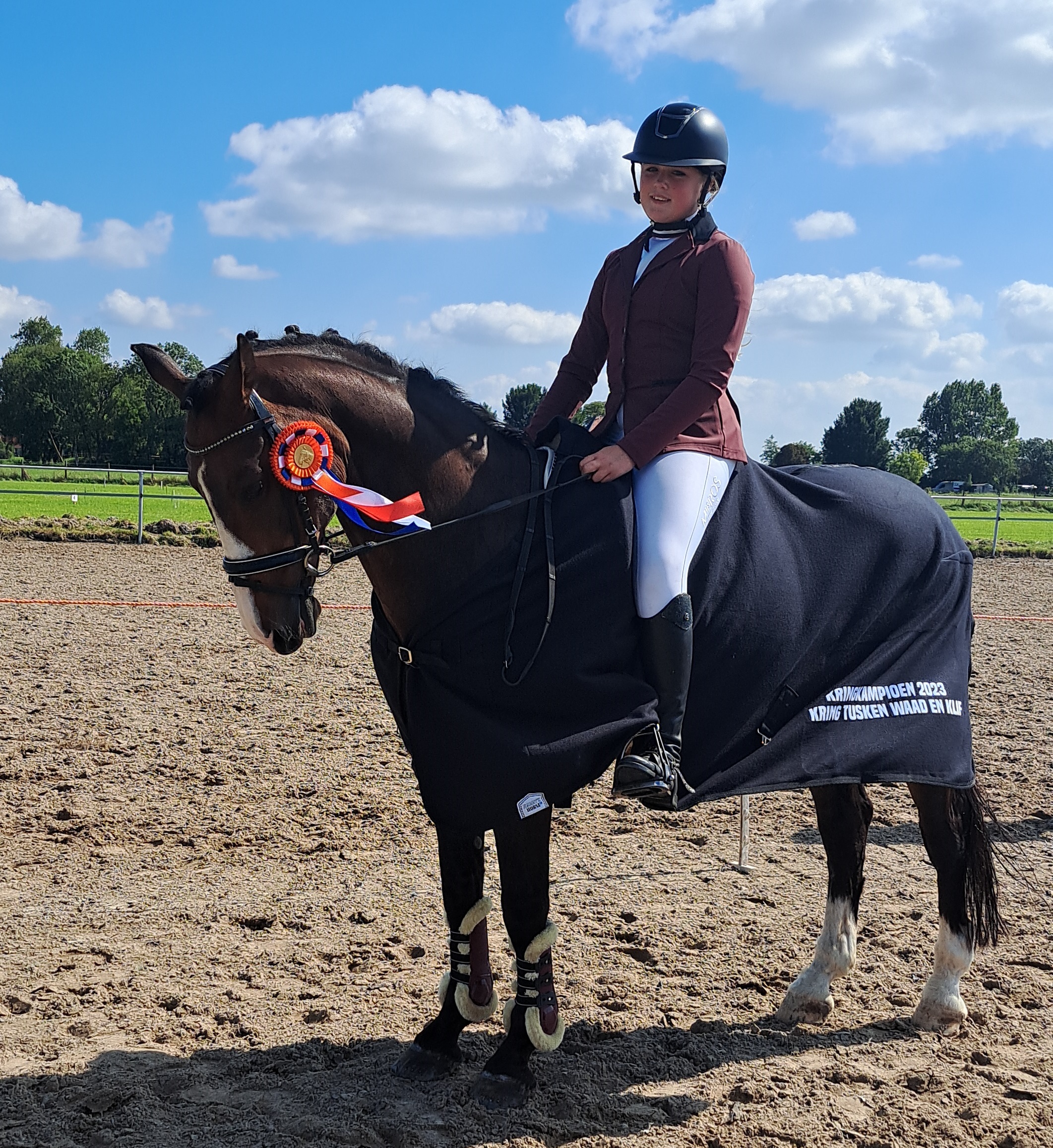 Sanna Dijkstra met Winston sept.2023.jpg (1.98 MB)